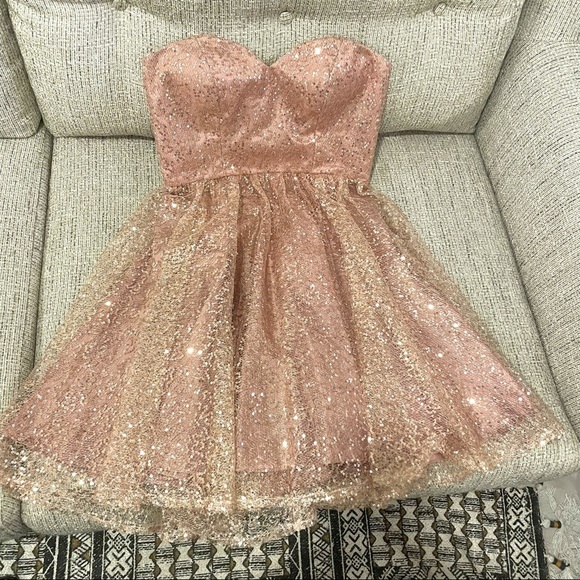 NWOT ModCloth Rose Gold Dress - Picture 3 of 7
